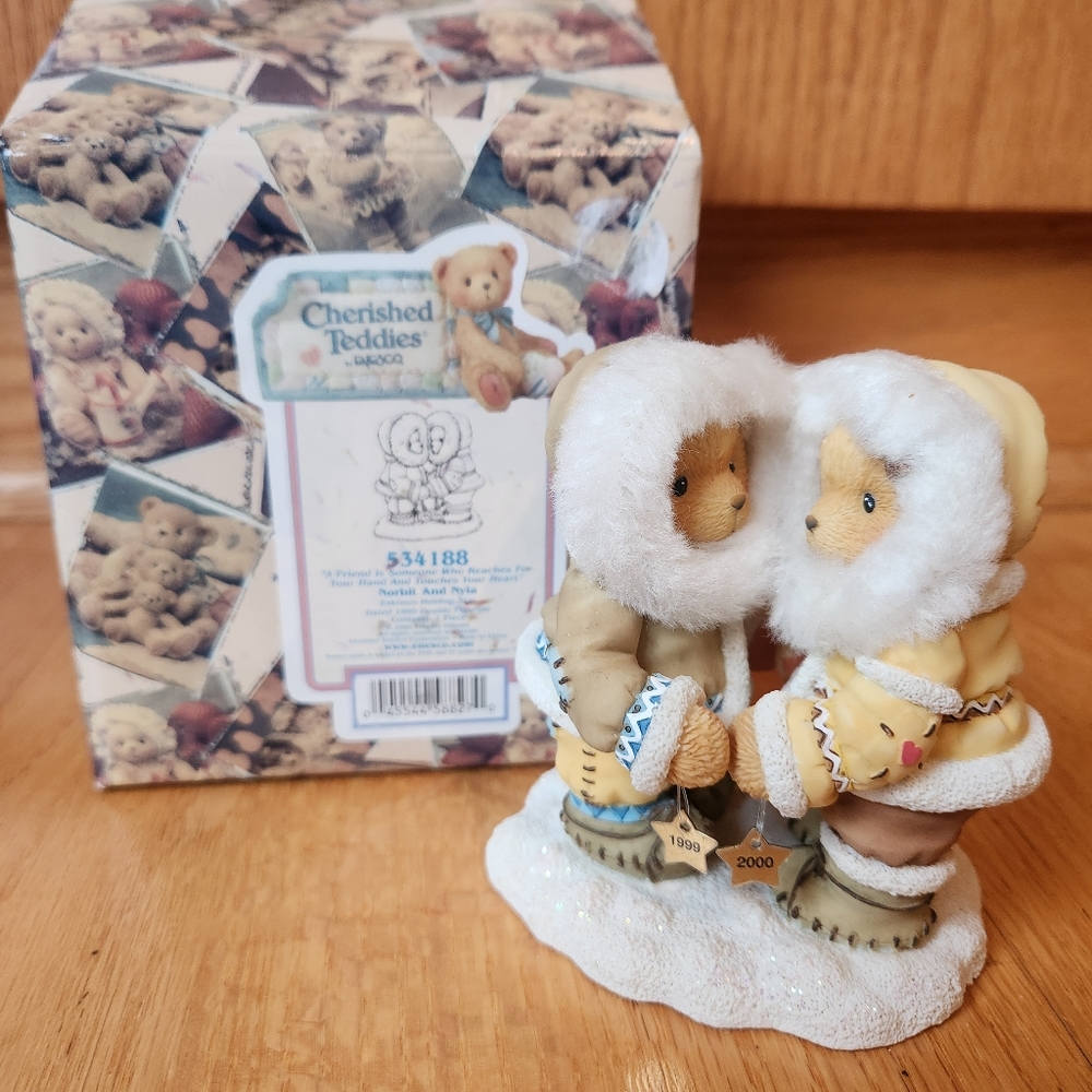 Cherished Teddies Eskimo Figurine - Cream and Tan